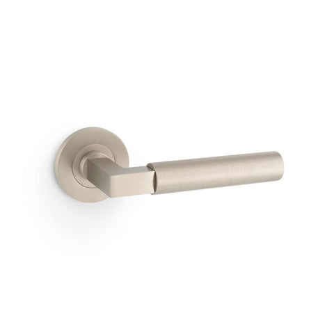 Alexander & Wilks Hurricane Plain Lever on Round Rose