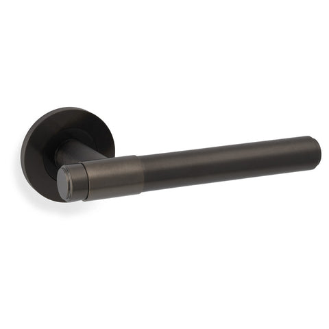 Alexander & Wilks Kingston Plain Lever on Round Rose