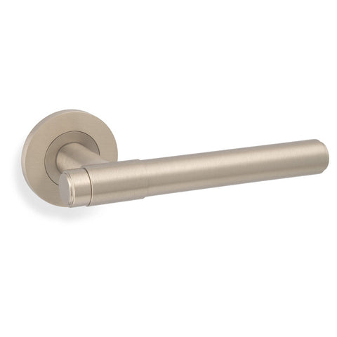 Alexander & Wilks Kingston Plain Lever on Round Rose