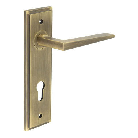 Mayfair Lever Handle on Backplate