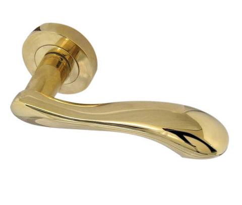 Gamma Lever Handle on Rose