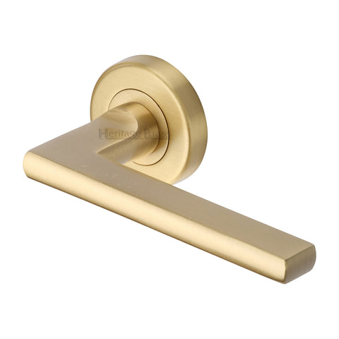 Trident Lever Handle on Round Rose