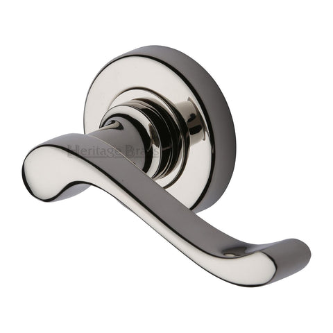 Bedford Lever Handle on Round Rose