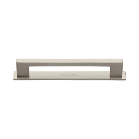 Metro Cabinet Pull Handle with Plate