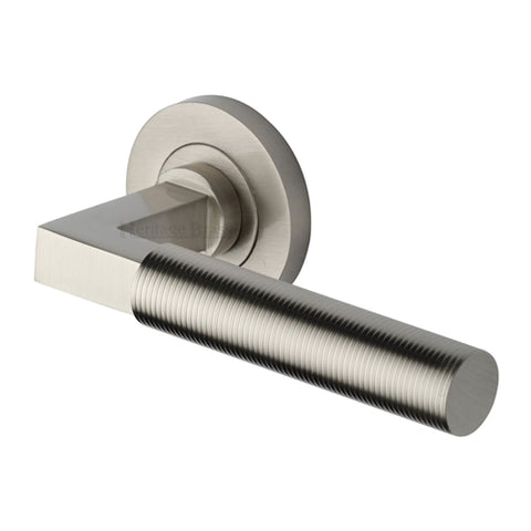 Spectral Lined Lever Handle on Round Rose